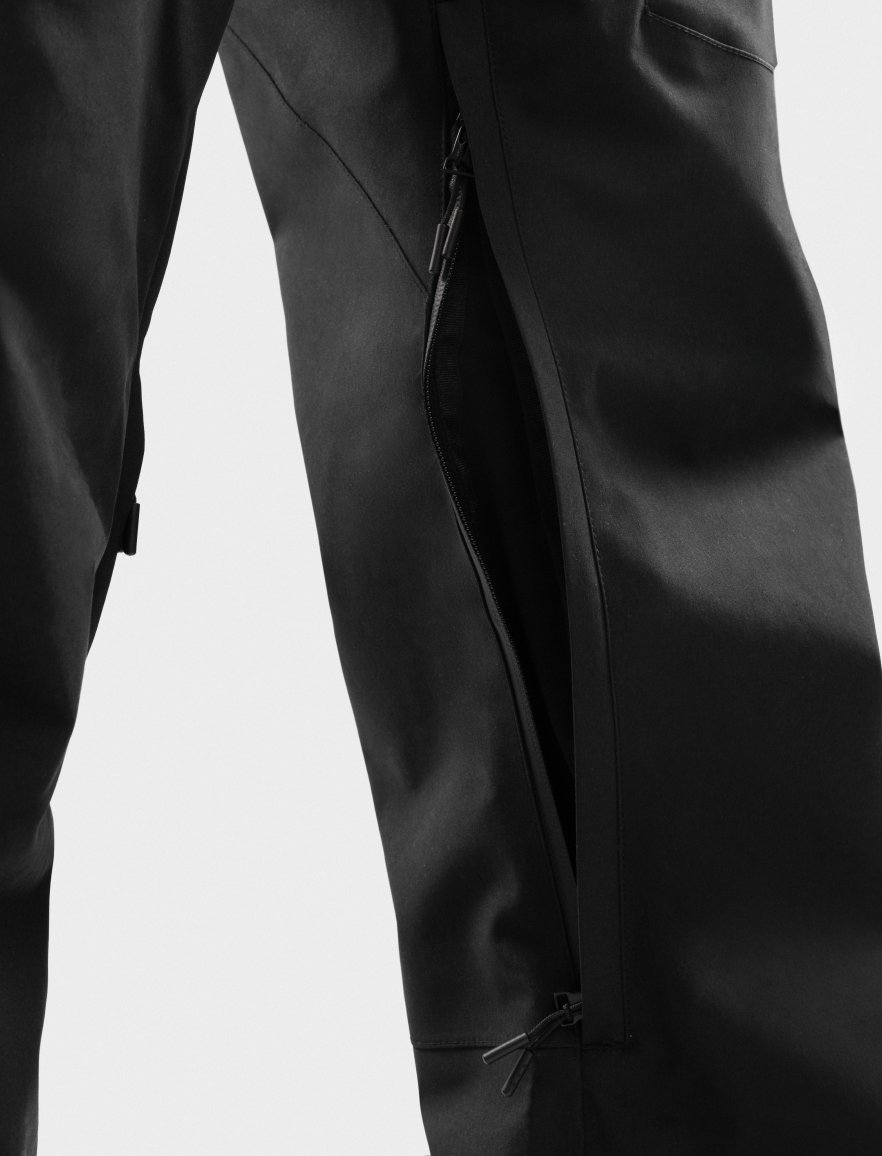 P5 Aino Black
