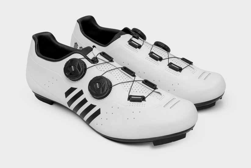 Zapatillas Infinity de Siroko, imagen de catálogo