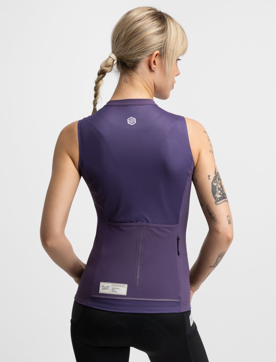 GM4 Strata Aubergine