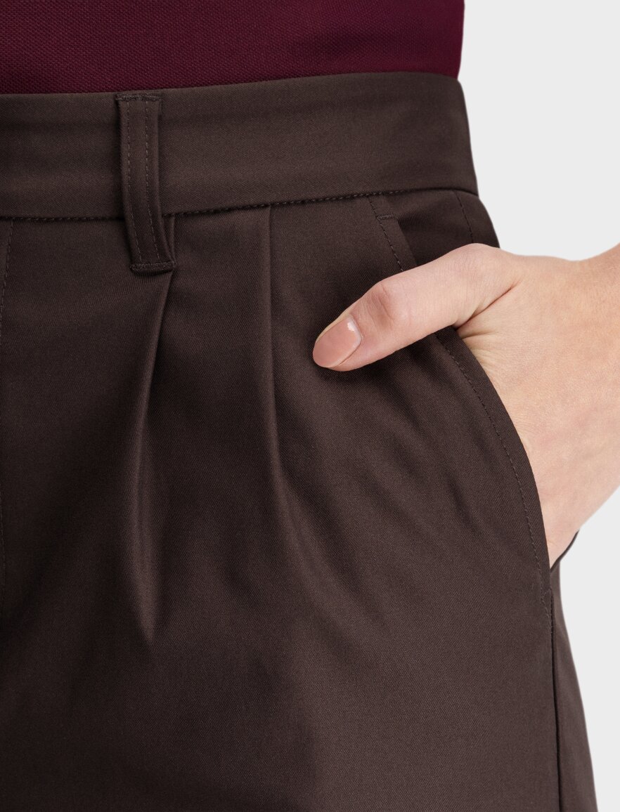 Iron-W Dark Brown