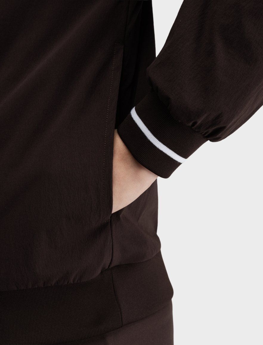 Stinger-W Dark Brown