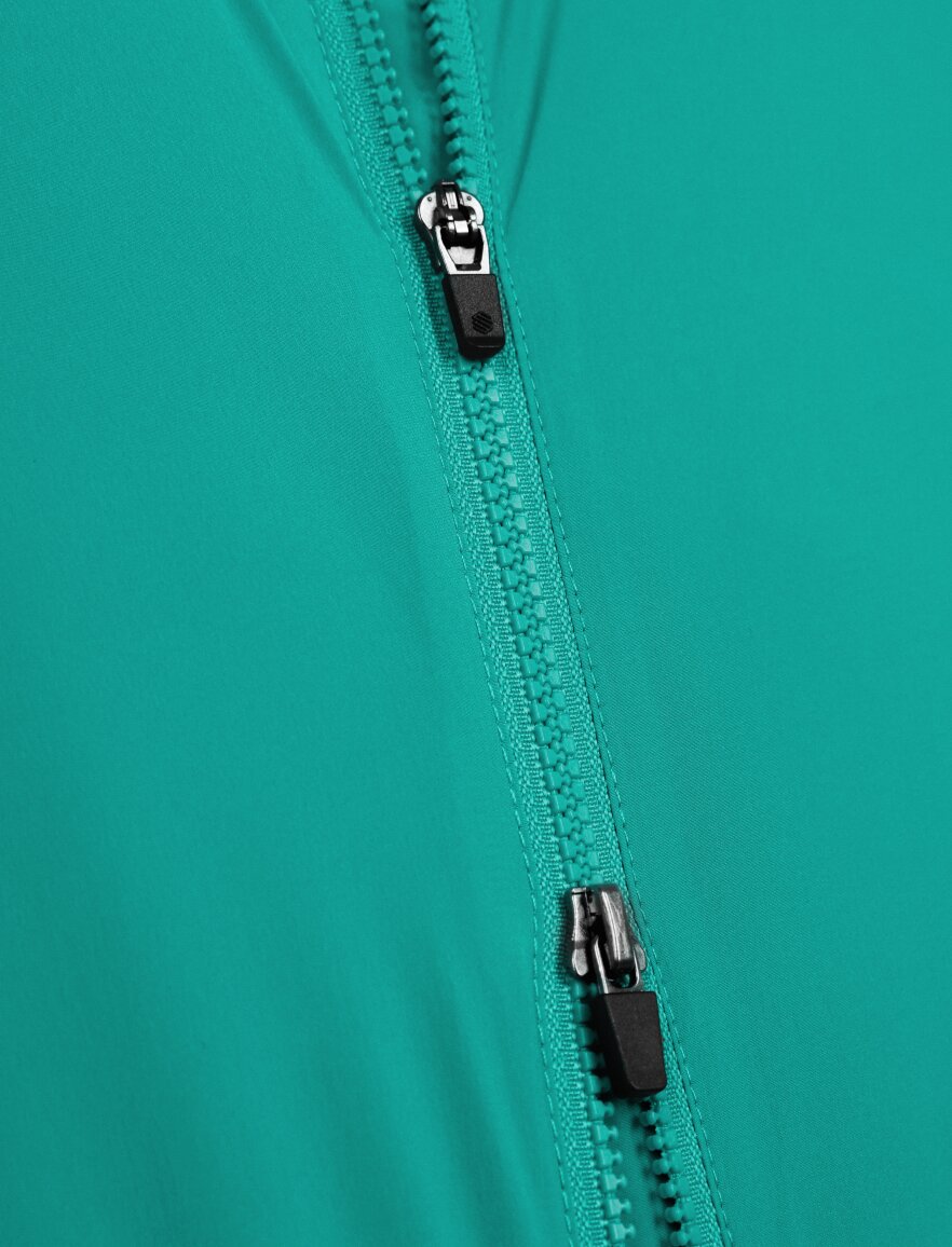 J4 Windbreak Green