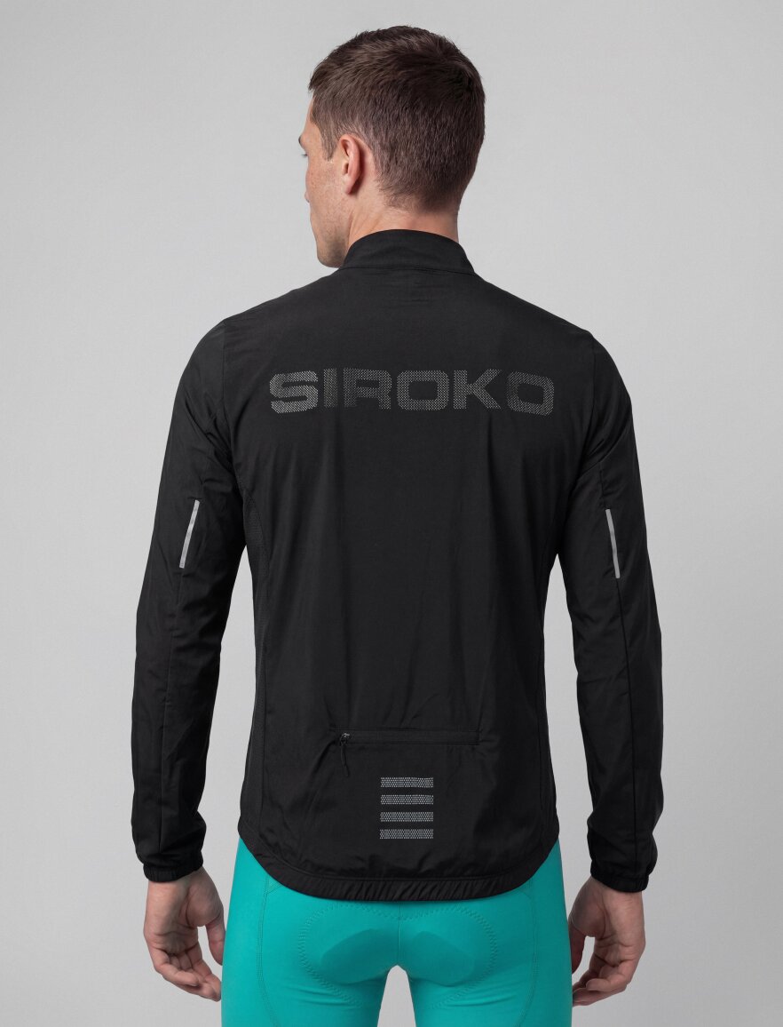 J4 Windbreak Black
