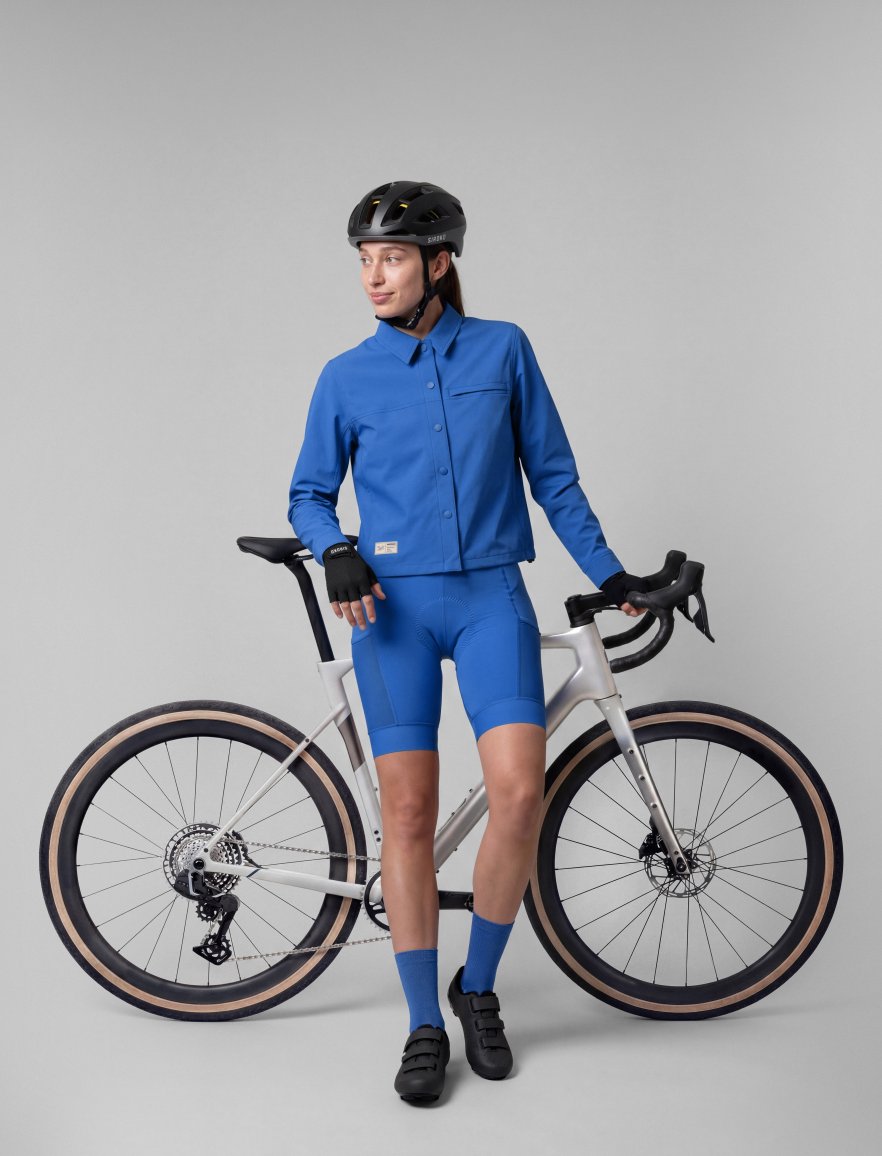 Emberly-W Blue