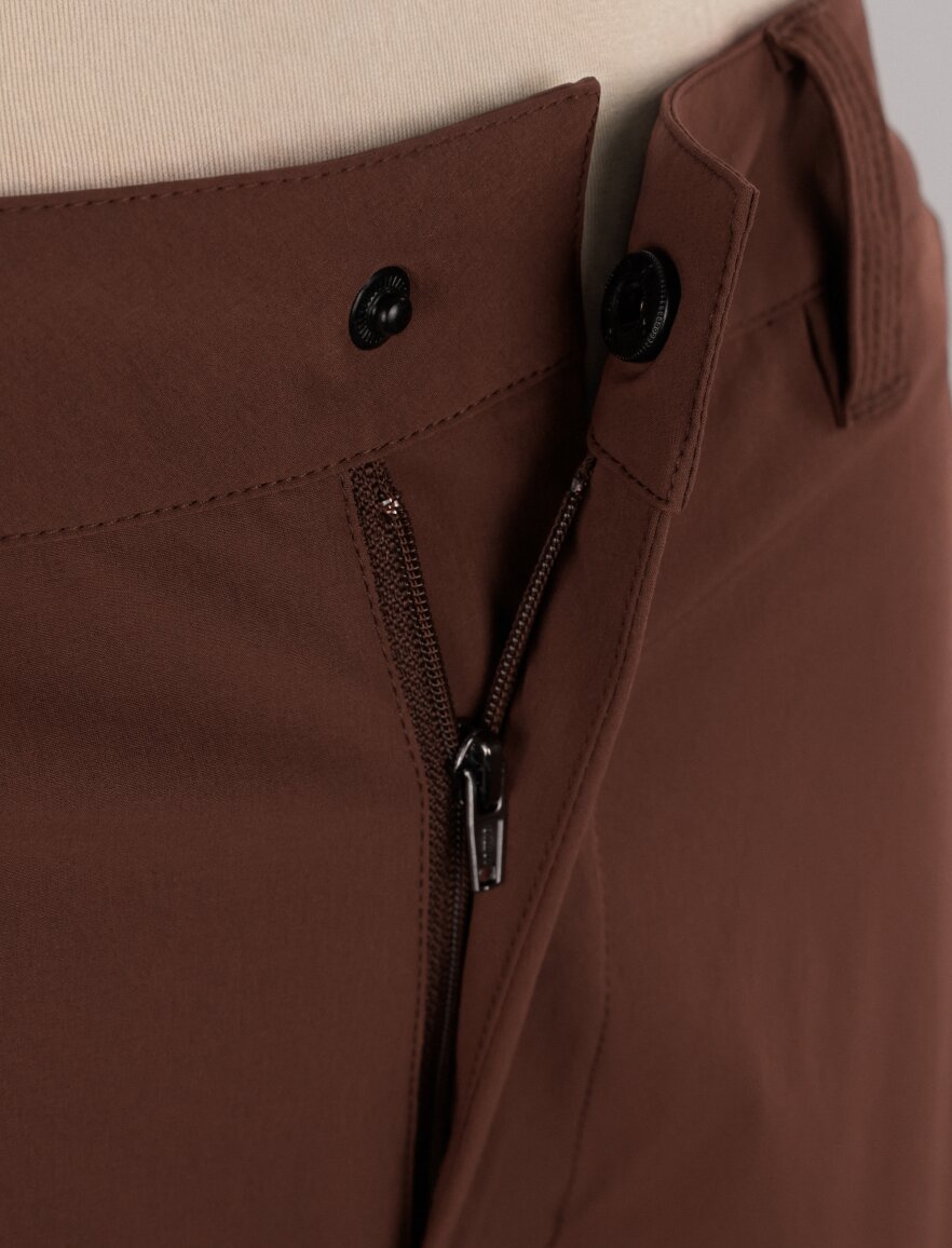 Mistral-W Brown