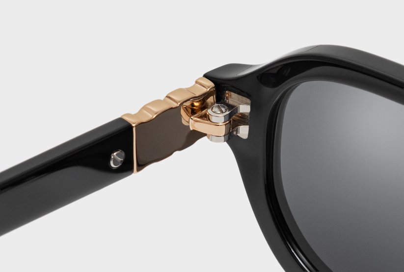 Oblong Total Black