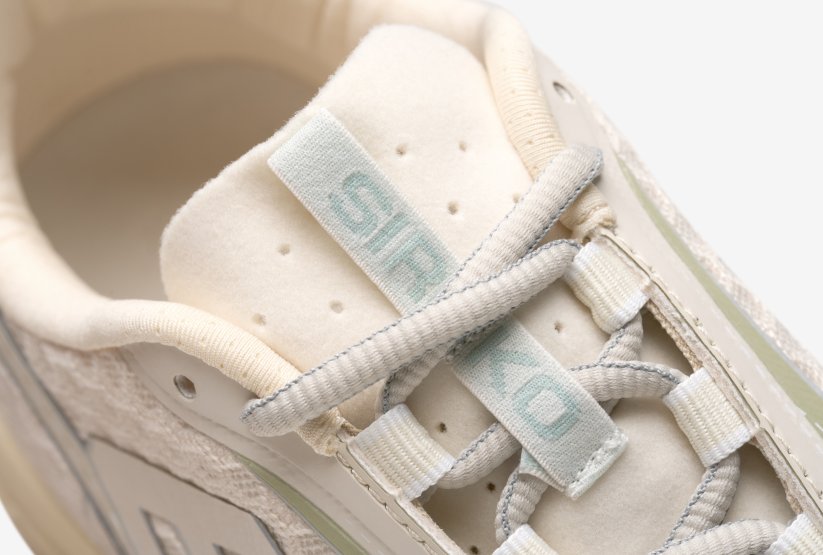 TRAINER #001 RIGHT