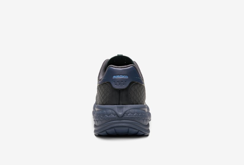 TRAINER #004 RIGHT
