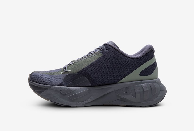 RACER #001 RIGHT