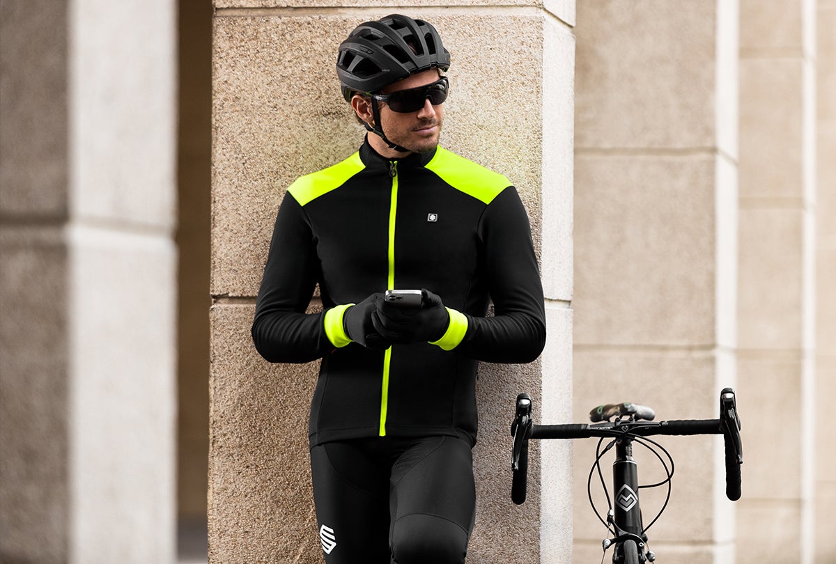 Il mito dell’allenamento di fondo e altri errori del ciclismo invernale domestique winter jacket lifestyle 01